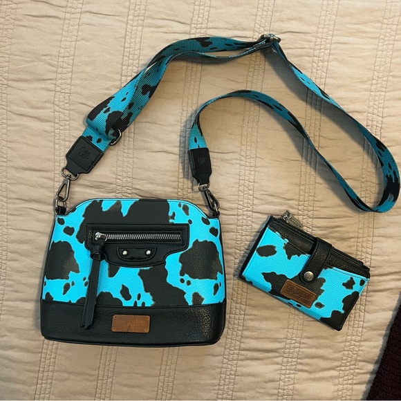 Wrangler Handbags - Wrangler Crossbody purse and Wallet